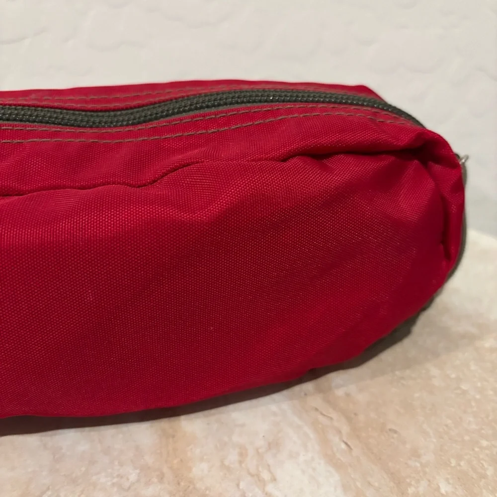 L.L Bean zip around cosmetic/tolietry pouch